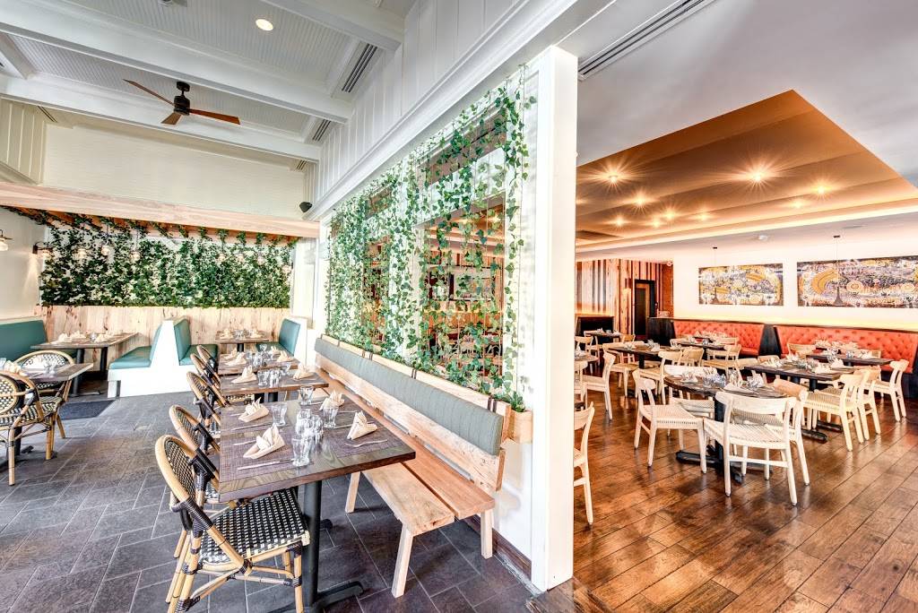 Oz Restaurant & Bar | restaurant | 2950 Clarendon Blvd, Arlington, VA 22201, USA | 7036640693 OR +1 703-664-0693