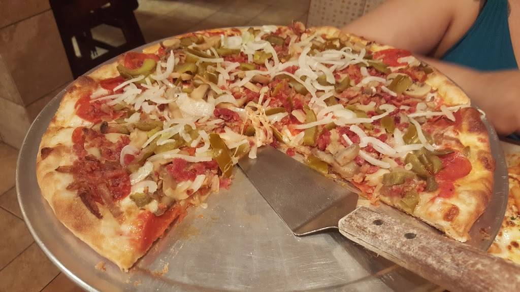 Francos Italian Restaurant | restaurant | 7225 Bell Creek Rd, Mechanicsville, VA 23111, USA | 8047302220 OR +1 804-730-2220