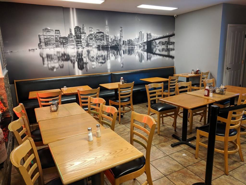 Brunos Pizzeria | restaurant | 100 CT-37, New Fairfield, CT 06812, USA | 2037464229 OR +1 203-746-4229