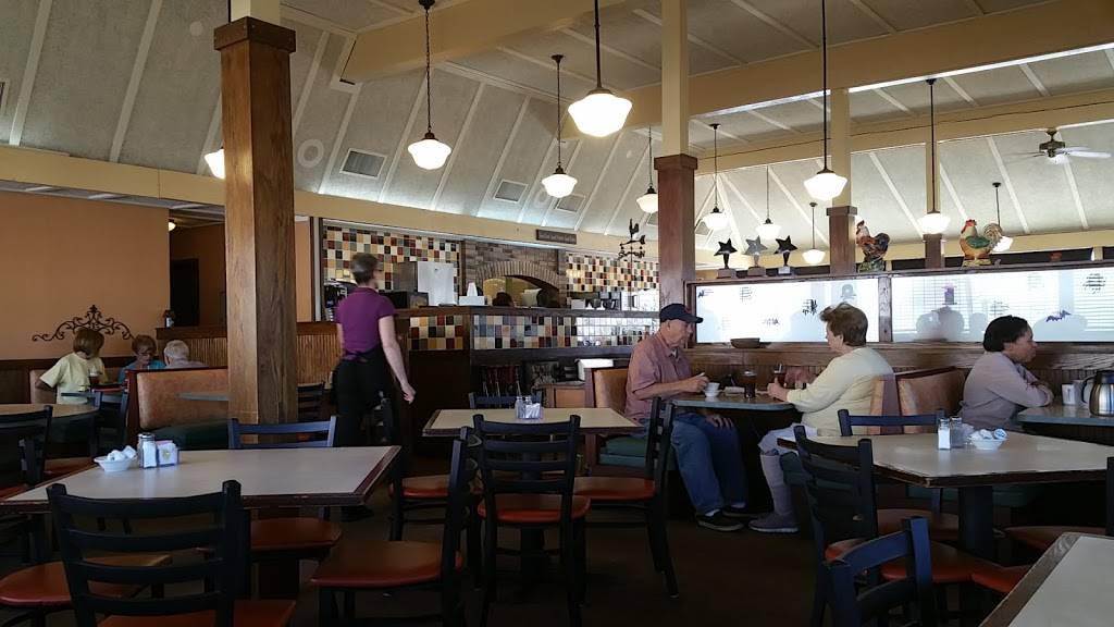 Café by Country Kitchen | restaurant | 2487 M-139, Benton Harbor, MI 49022, USA | 2699256076 OR +1 269-925-6076