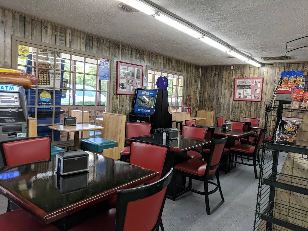 Freemans Grill | restaurant | 961 Green Swamp Road South, Bolton, NC 28423, USA | 9106552055 OR +1 910-655-2055