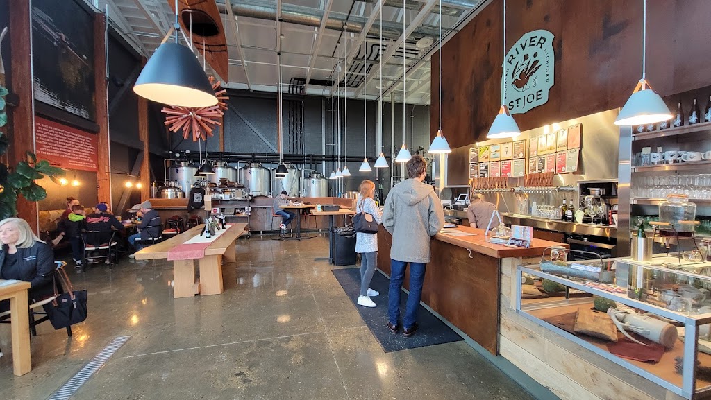 River Saint Joe | restaurant | 15475 Walton Rd, Buchanan, MI 49107, USA | 2694098015 OR +1 269-409-8015