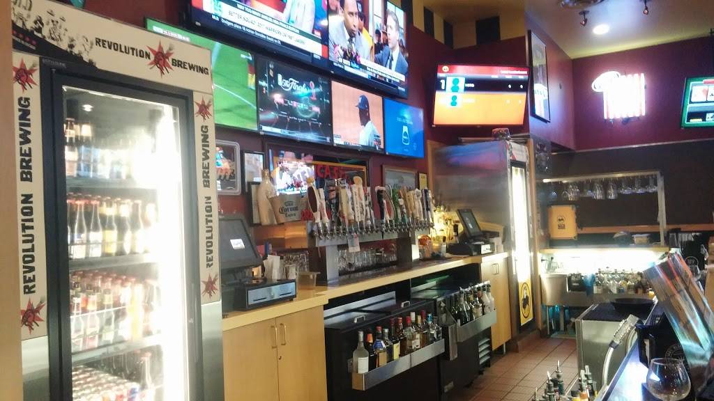 Buffalo Wild Wings | restaurant | 5755 Northwest Hwy, Crystal Lake, IL 60014, USA | 8153560333 OR +1 815-356-0333