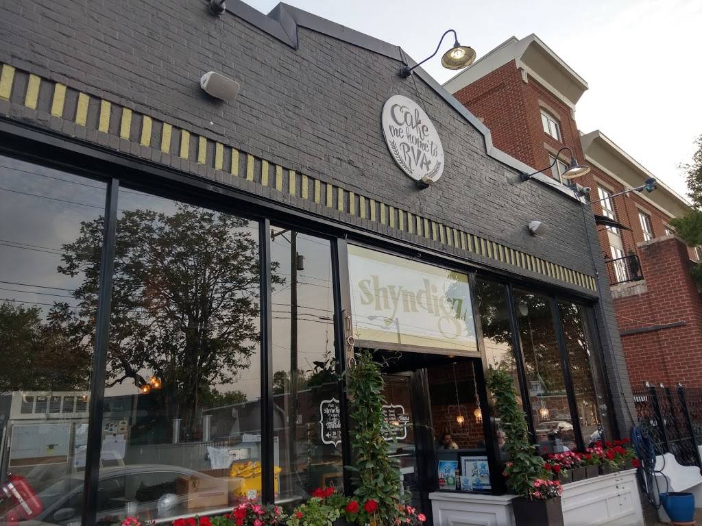 Shyndigz | restaurant | 1903 W Cary St, Richmond, VA 23220, USA | 8049383449 OR +1 804-938-3449