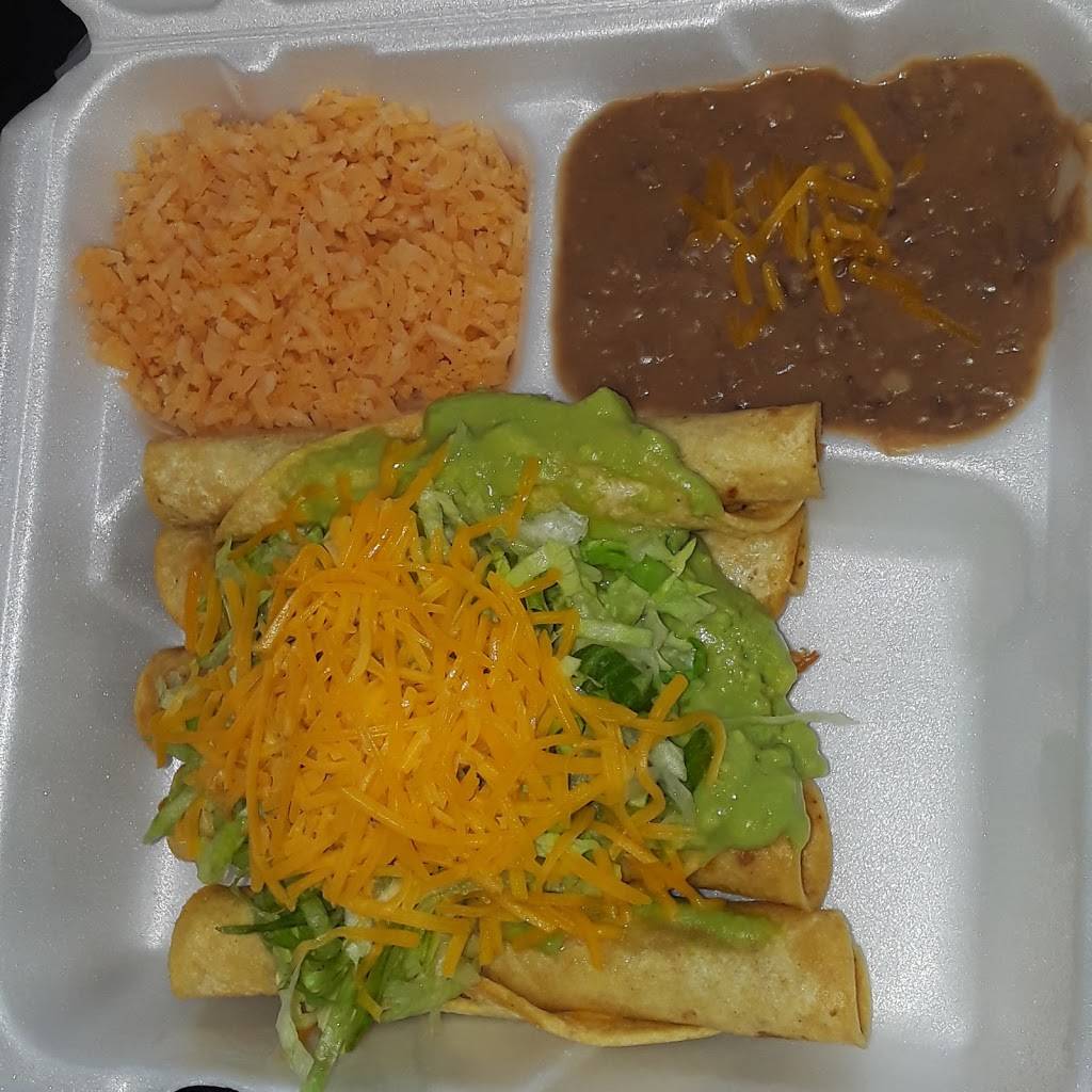 Los Juanitos Mexican Food | restaurant | 1000 E Berry St, Fort Worth, TX 76110, USA | 8173490567 OR +1 817-349-0567
