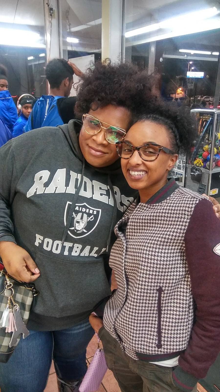 Chicken Express | restaurant | 1075 Redwood St, Vallejo, CA 94590, USA | 7076426454 OR +1 707-642-6454