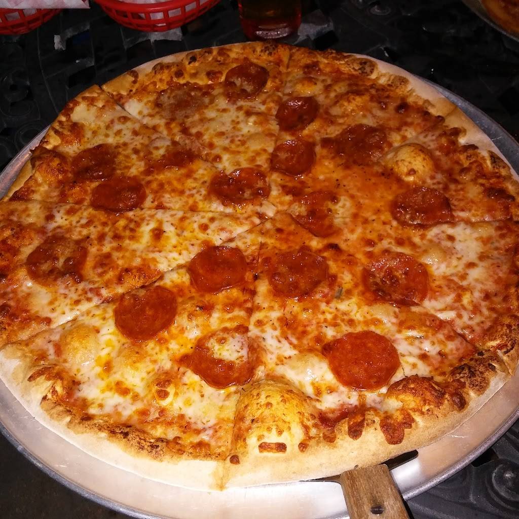 Wings Pizza N Things | restaurant | 11510 Space Center Blvd, Houston, TX 77059, USA | 2819919464 OR +1 281-991-9464