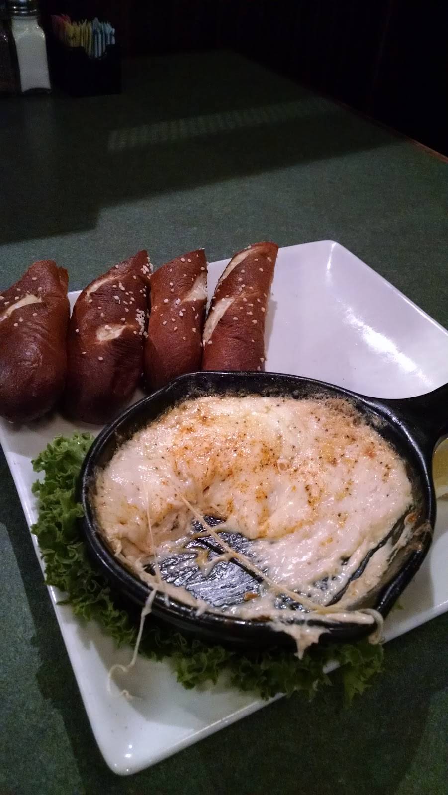 The Greene Turtle Sports Bar & Grille | restaurant | 17388 N Village Main Blvd, Lewes, DE 19958, USA | 3026446840 OR +1 302-644-6840