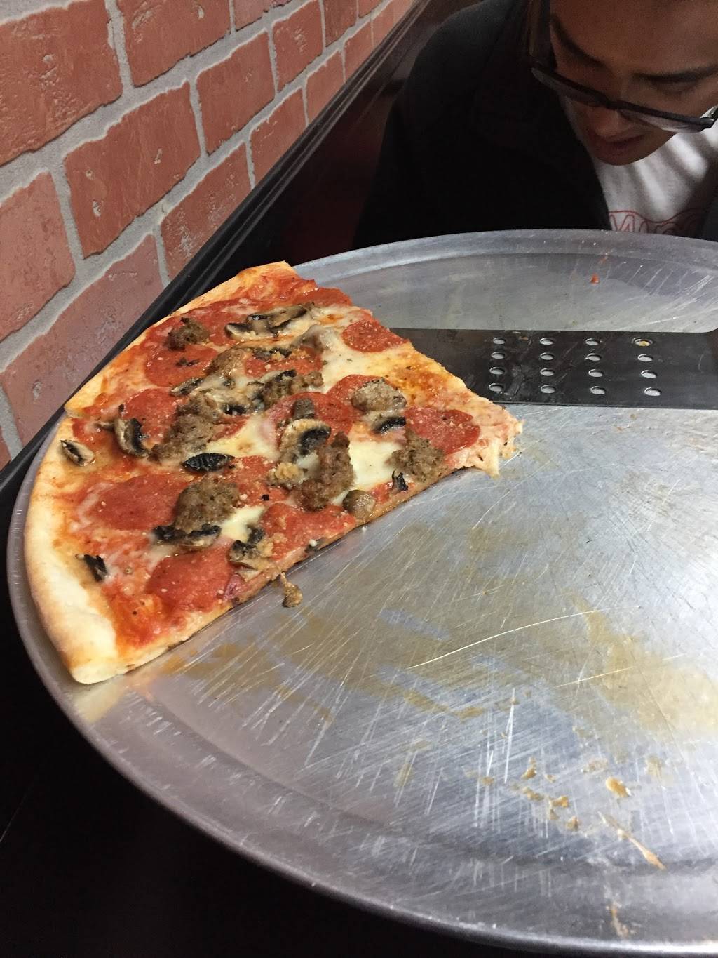 Brooklynz Pizza | restaurant | 11809 Artesia Blvd, Artesia, CA 90701, USA | 5629243600 OR +1 562-924-3600