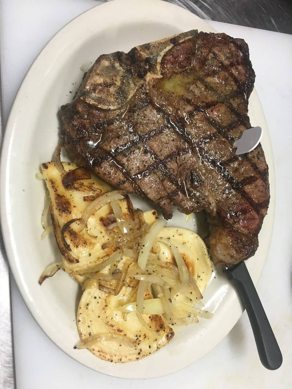 Mikes Sportsbar & Grill | restaurant | 2208 Rice Ave, Lake City, PA 16423, USA | 8147742401 OR +1 814-774-2401