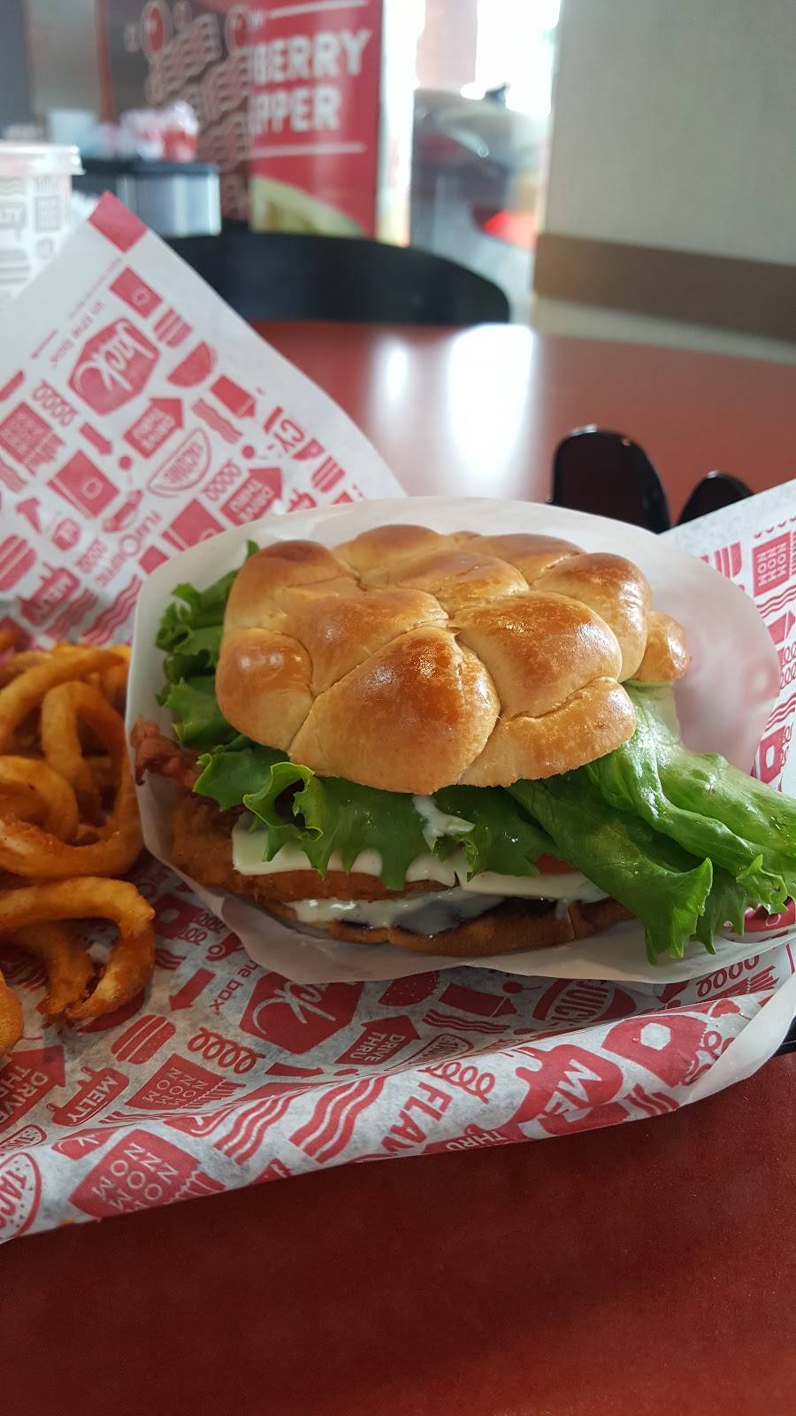 Jack in the Box | restaurant | 1898 Bellevue Rd, Atwater, CA 95301, USA | 2093585992 OR +1 209-358-5992