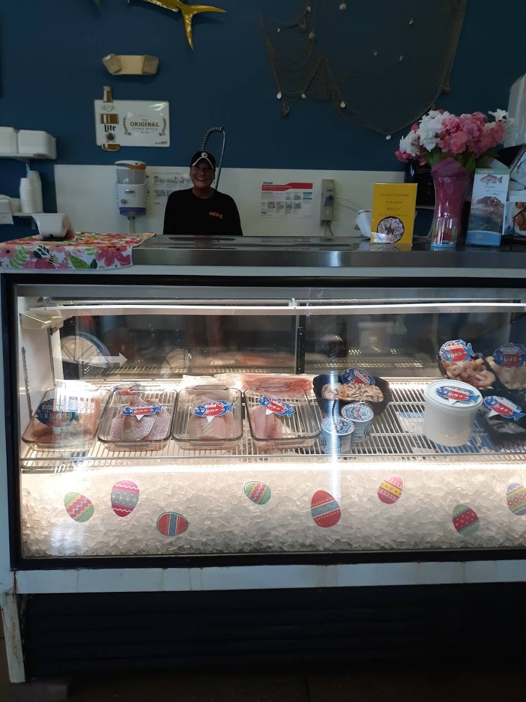 Mainely Seafood Market & Cafe | restaurant | 16520 Burnt Store Rd Unit 102, Punta Gorda, FL 33955, USA | 9413477337 OR +1 941-347-7337