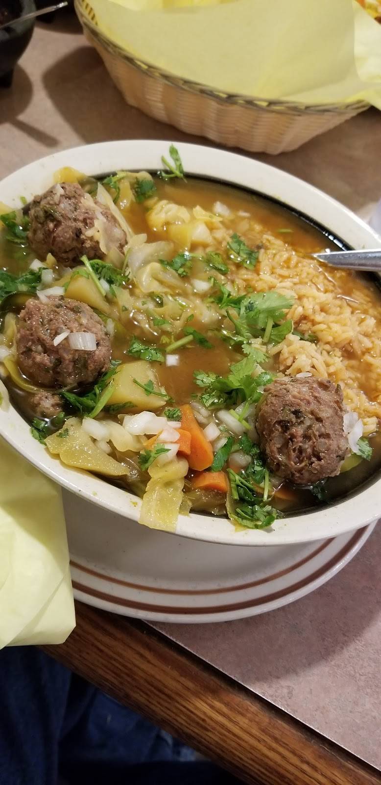 El Nuevo Mexicali II | restaurant | 640 N Prospect St, Porterville, CA 93257, USA | 5597816434 OR +1 559-781-6434