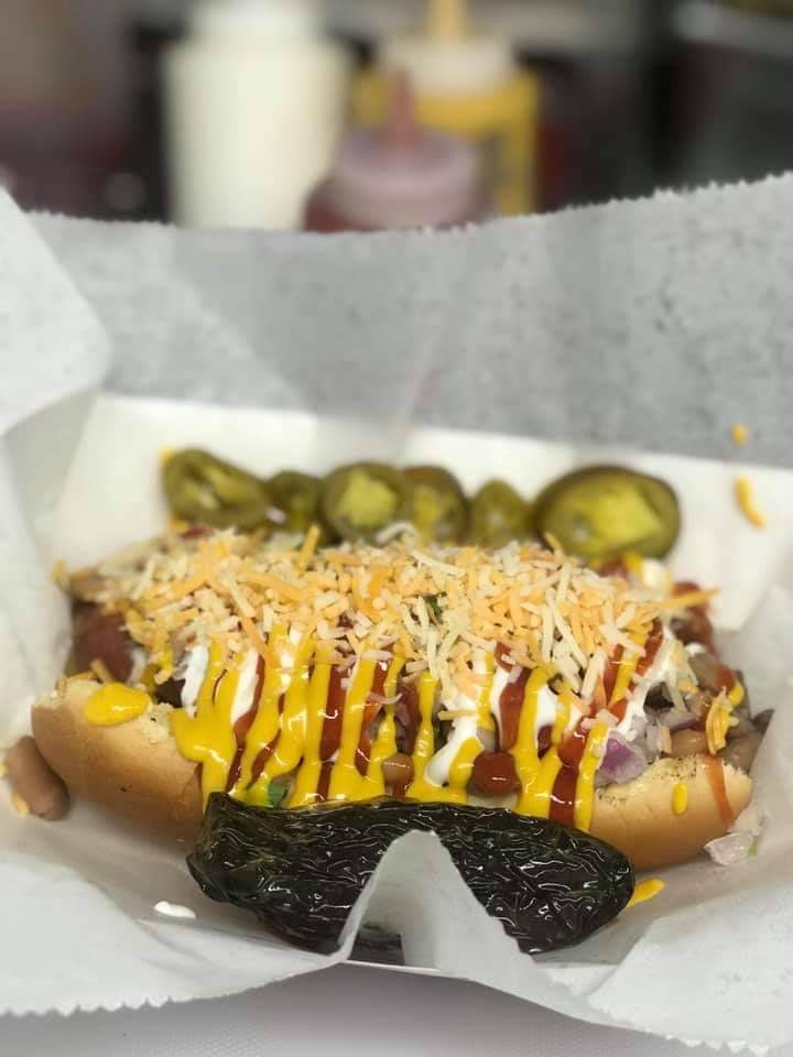 Los rudos tacos y hotdogs | restaurant | 1001 Broad St, Milliken, CO 80543, USA | 7202571699 OR +1 720-257-1699