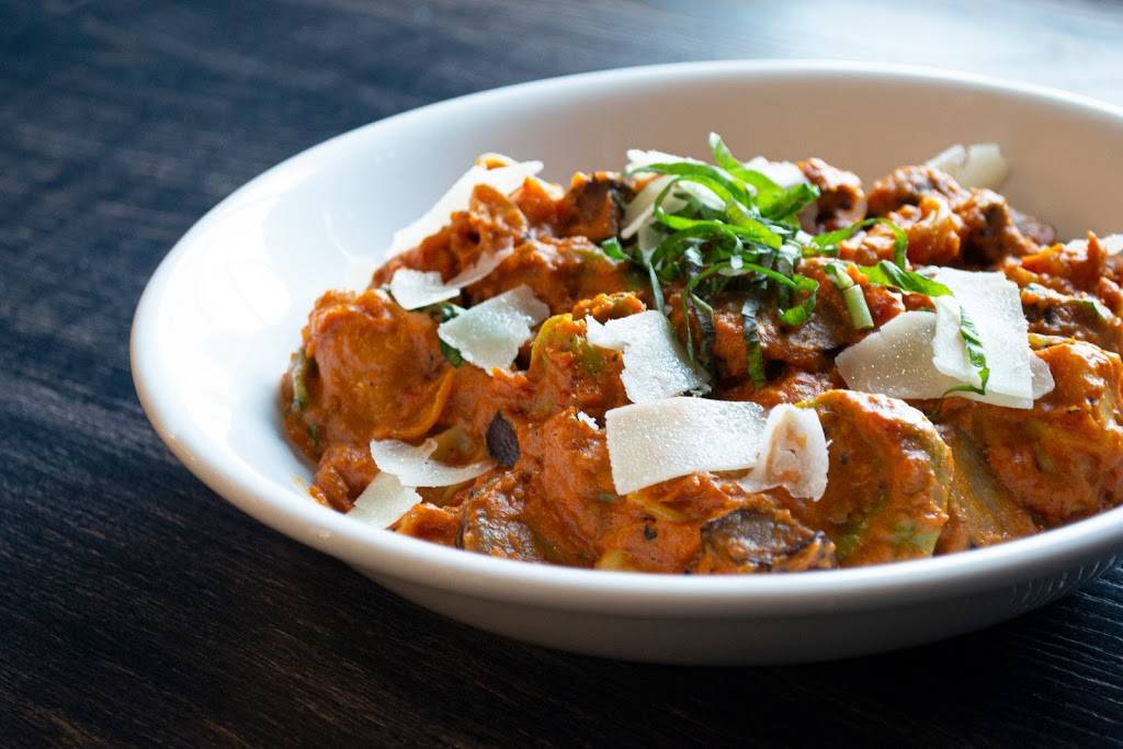 Indigo Room | restaurant | 800 48th Ave, Amana, IA 52203, USA | 3198385015 OR +1 319-838-5015