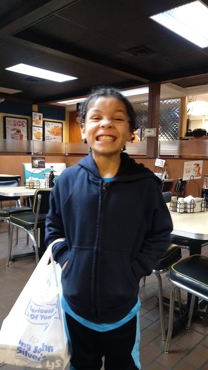 Long John Silvers | restaurant | 15891 OH-170, Calcutta, OH 43920, USA | 3303858216 OR +1 330-385-8216