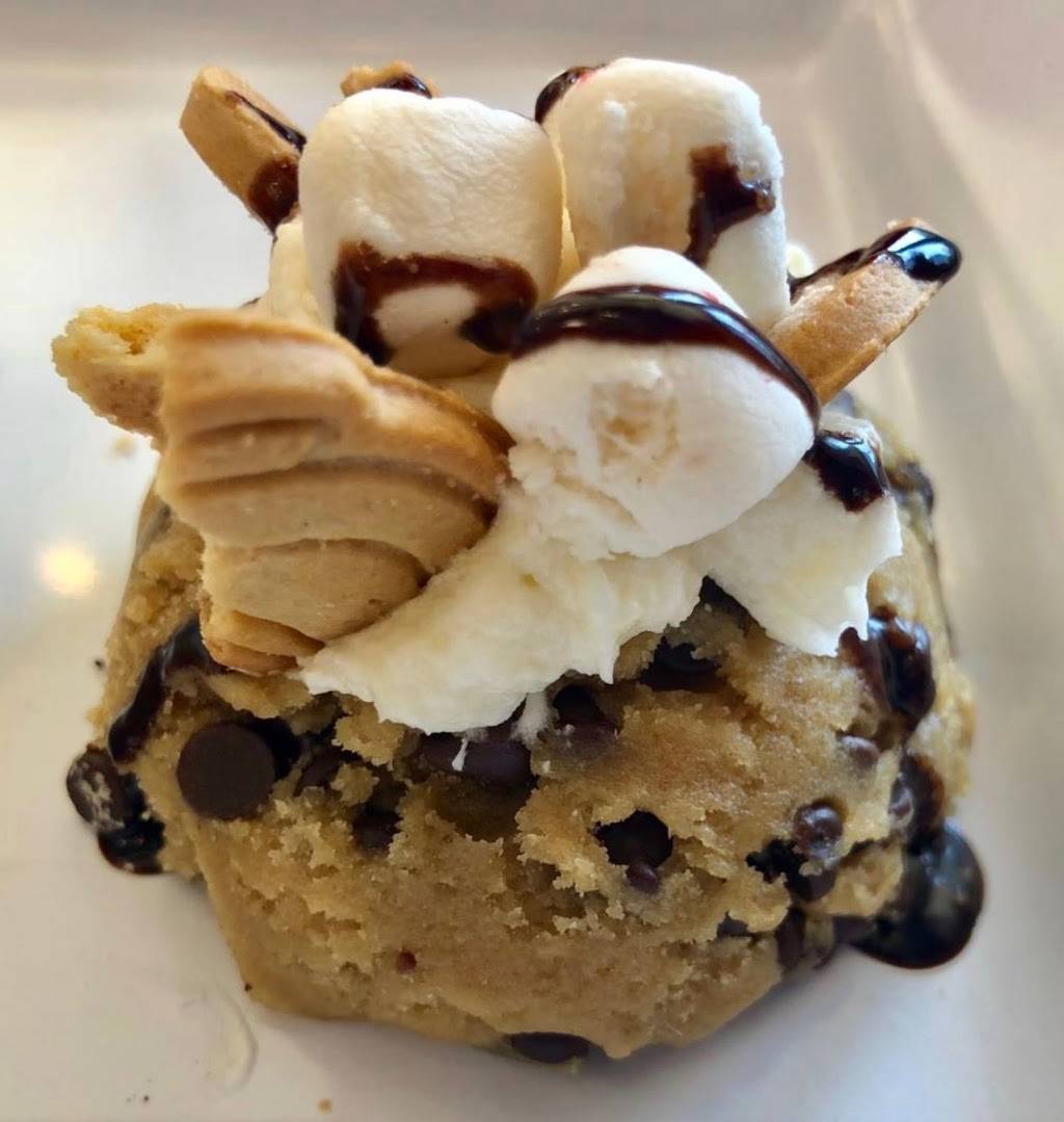 Cinnaholic | bakery | 101 W Imperial Hwy Unit C, Brea, CA 92821, USA | 8885301666 OR +1 888-530-1666