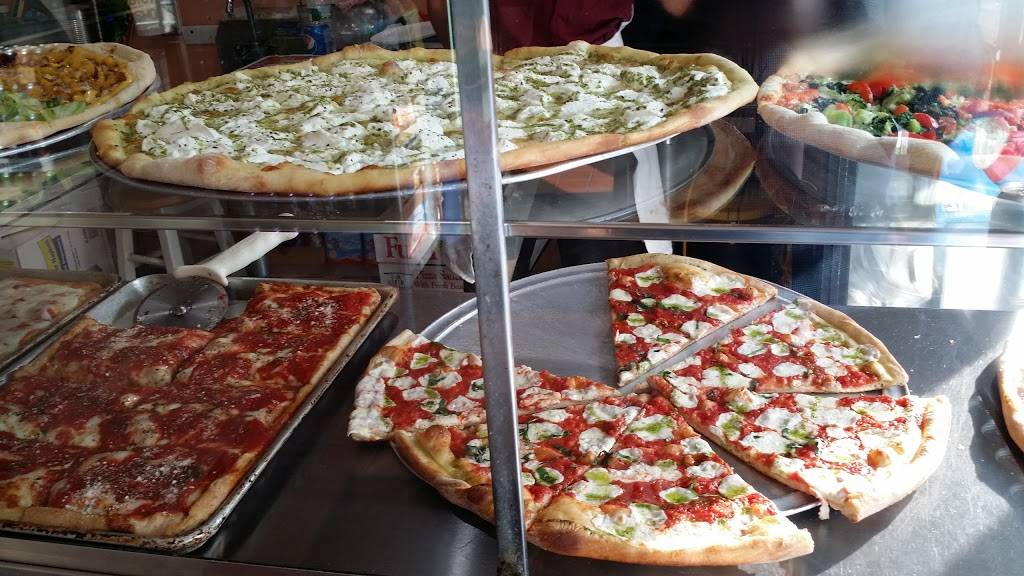 The 3 Luigis | restaurant | 275 Grand Ave, Brooklyn, NY 11238, USA | 7186220059 OR +1 718-622-0059