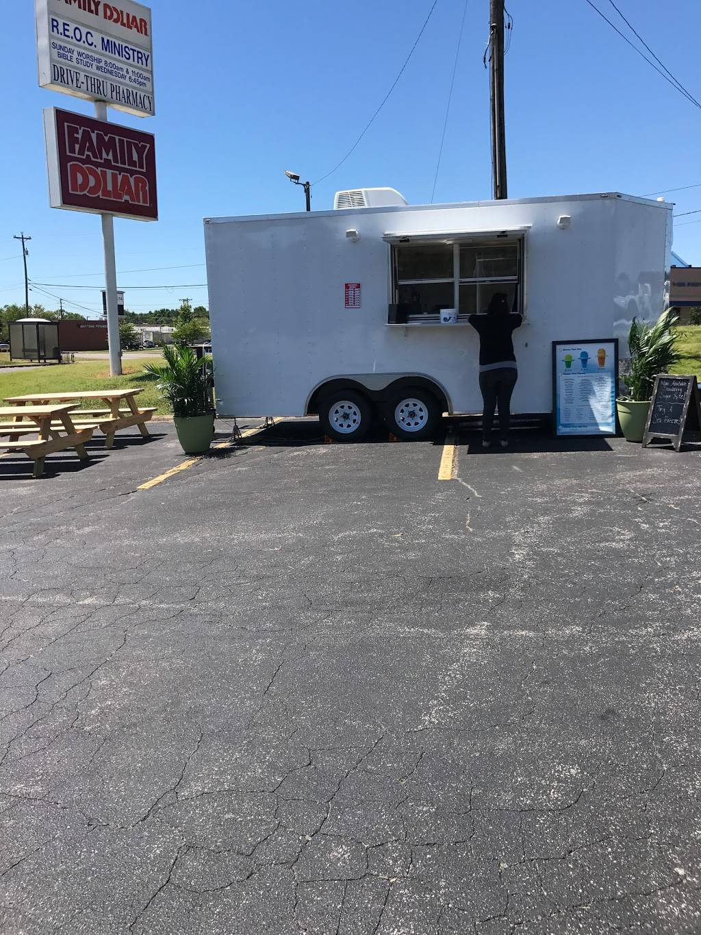 Clarksville Tropical Sno | restaurant | Clarksville, TN 37042, USA | 9315611454 OR +1 931-561-1454