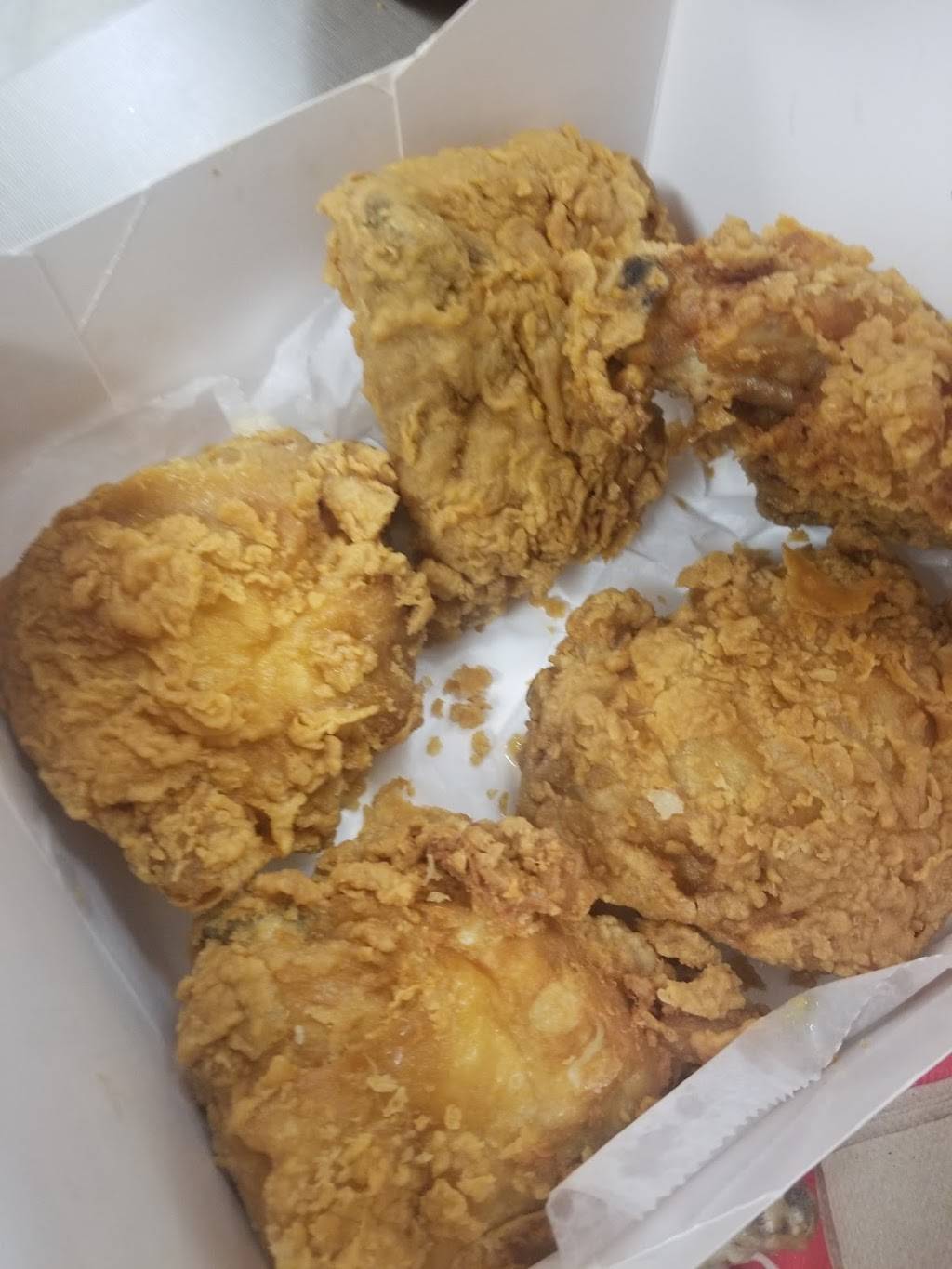 Churchs Chicken | restaurant | 1129 E Main St, Lincolnton, NC 28092, USA | 9804292159 OR +1 980-429-2159