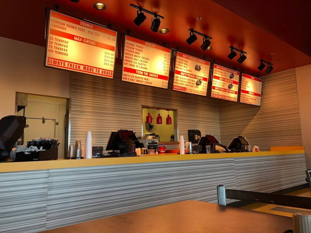 Chick N Max | restaurant | 352 S West St, Wichita, KS 67213, USA | 3168311286 OR +1 316-831-1286