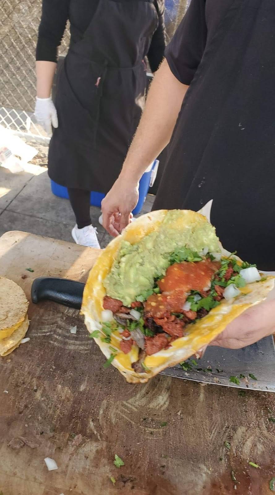 tonys tacos | restaurant | 2113 Logan Ave, San Diego, CA 92113, USA | 6197689158 OR +1 619-768-9158