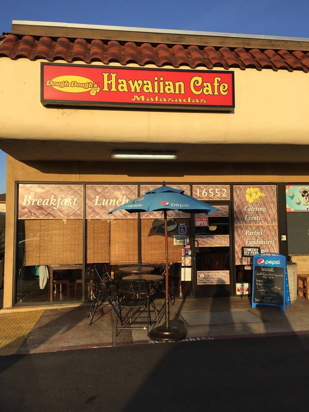 Dough Doughs Hawaiian Cafe & Malasadas | cafe | 16552 Bolsa Chica St, Huntington Beach, CA 92649, USA | 7148468253 OR +1 714-846-8253