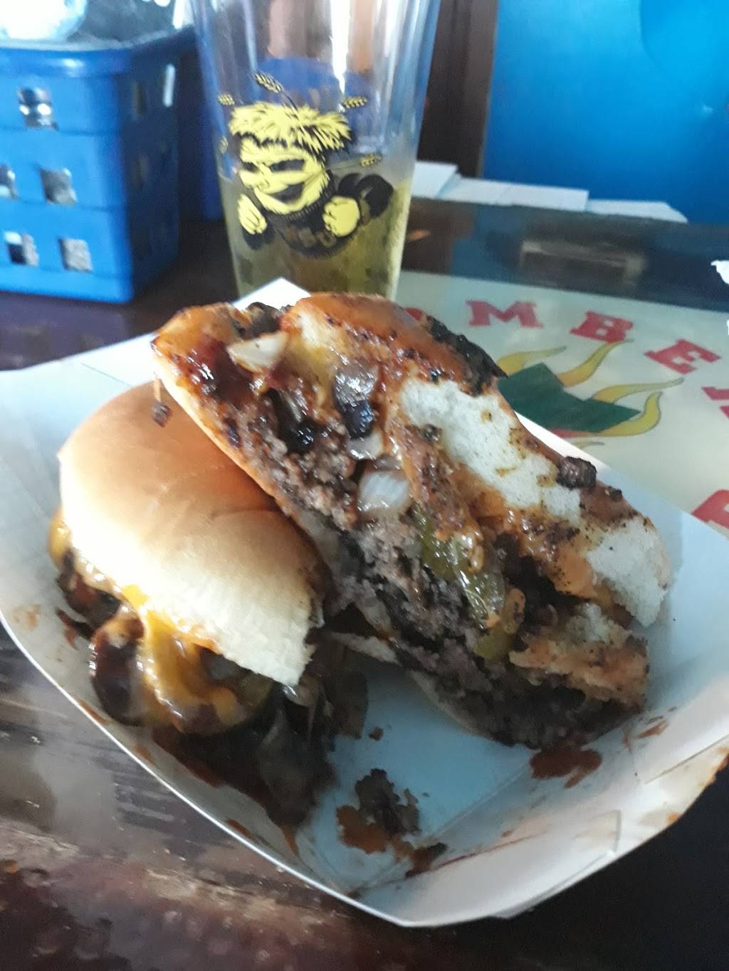 Bomber Burger | restaurant | 4860 S Clifton Ave, Wichita, KS 67216, USA | 3165226291 OR +1 316-522-6291