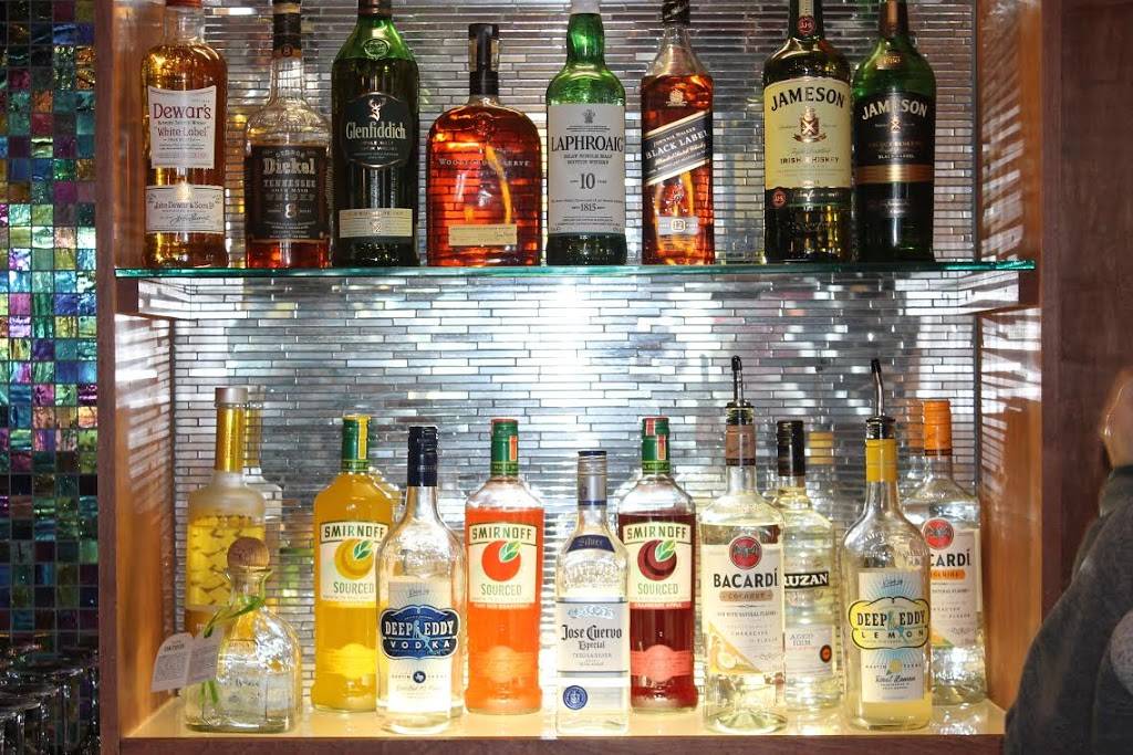 Mellow Mushroom | meal takeaway | 2000 Powers Ferry Rd g3, Marietta, GA 30067, USA | 7709338584 OR +1 770-933-8584