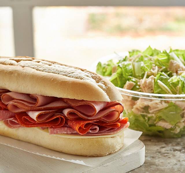 RaceTrac | bakery | 2713 Paris Rd, Chalmette, LA 70043, USA | 5042774214 OR +1 504-277-4214