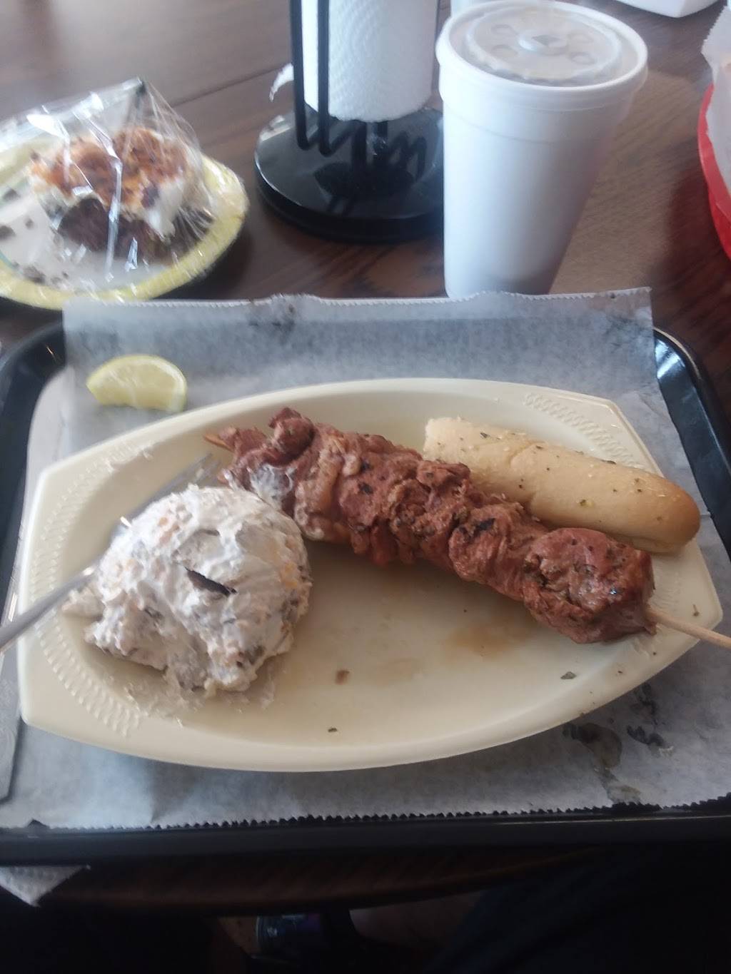 Uncle Billys Downtown Eatery | restaurant | 200 S Market St #4144, Paris, TN 38242, USA | 7314079277 OR +1 731-407-9277