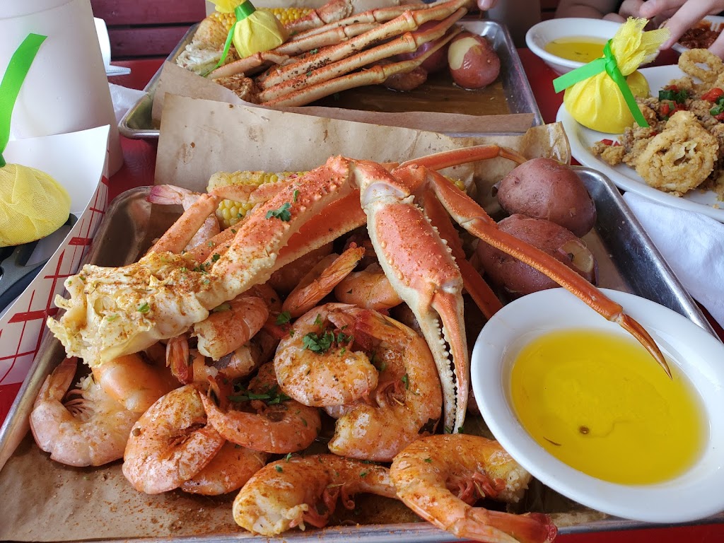 Crabs | restaurant | 6 Casino Beach Boardwalk, Gulf Breeze, FL 32561, USA | 8509320700 OR +1 850-932-0700