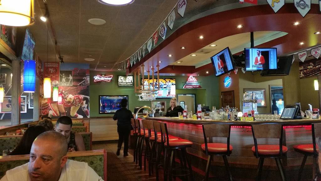 Applebees Grill + Bar | restaurant | 3400 S Mooney Blvd, Visalia, CA 93277, USA | 5597342332 OR +1 559-734-2332