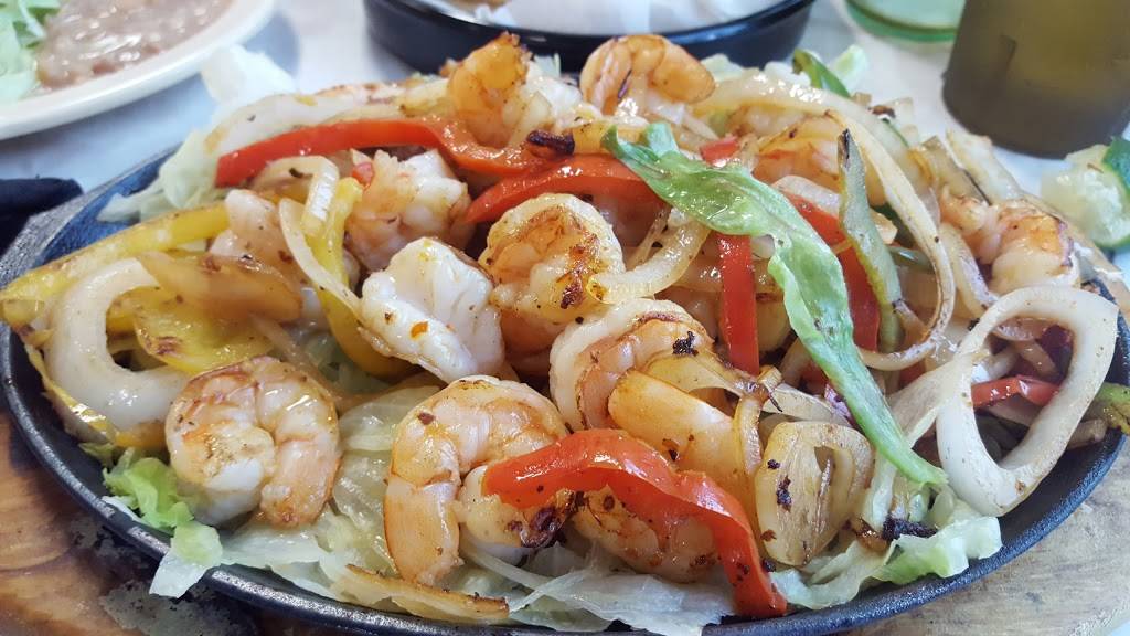 Supermercado Carrillo El Guero | restaurant | 730 Pearl Nix Pkwy, Gainesville, GA 30501, USA | 6784500097 OR +1 678-450-0097