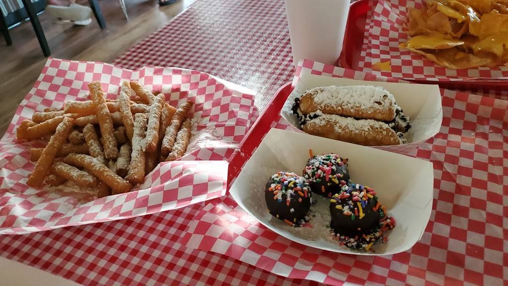 Yo Philly Cheese Steaks | restaurant | 3314 Surfside Blvd, Corpus Christi, TX 78402, USA | 3614528750 OR +1 361-452-8750