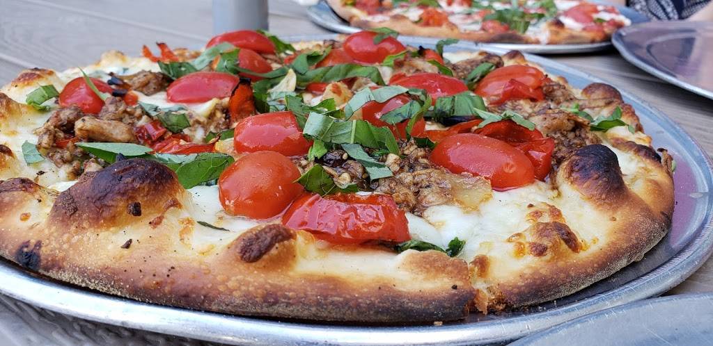 DAllesandros Pizza Greenville | restaurant | 17 Mohawk Dr, Greenville, SC 29609, USA | 8642524700 OR +1 864-252-4700