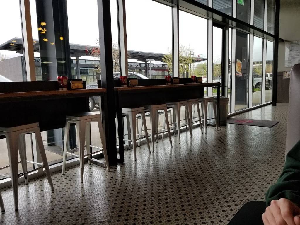 Tuckers Onion Burgers | restaurant | 5740 N Classen Blvd #3, Oklahoma City, OK 73118, USA | 4052863331 OR +1 405-286-3331