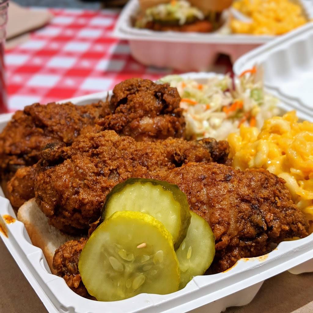 Hot Chicken Takeover | restaurant | 4203 N High St, Columbus, OH 43214, USA | 6147541151 OR +1 614-754-1151