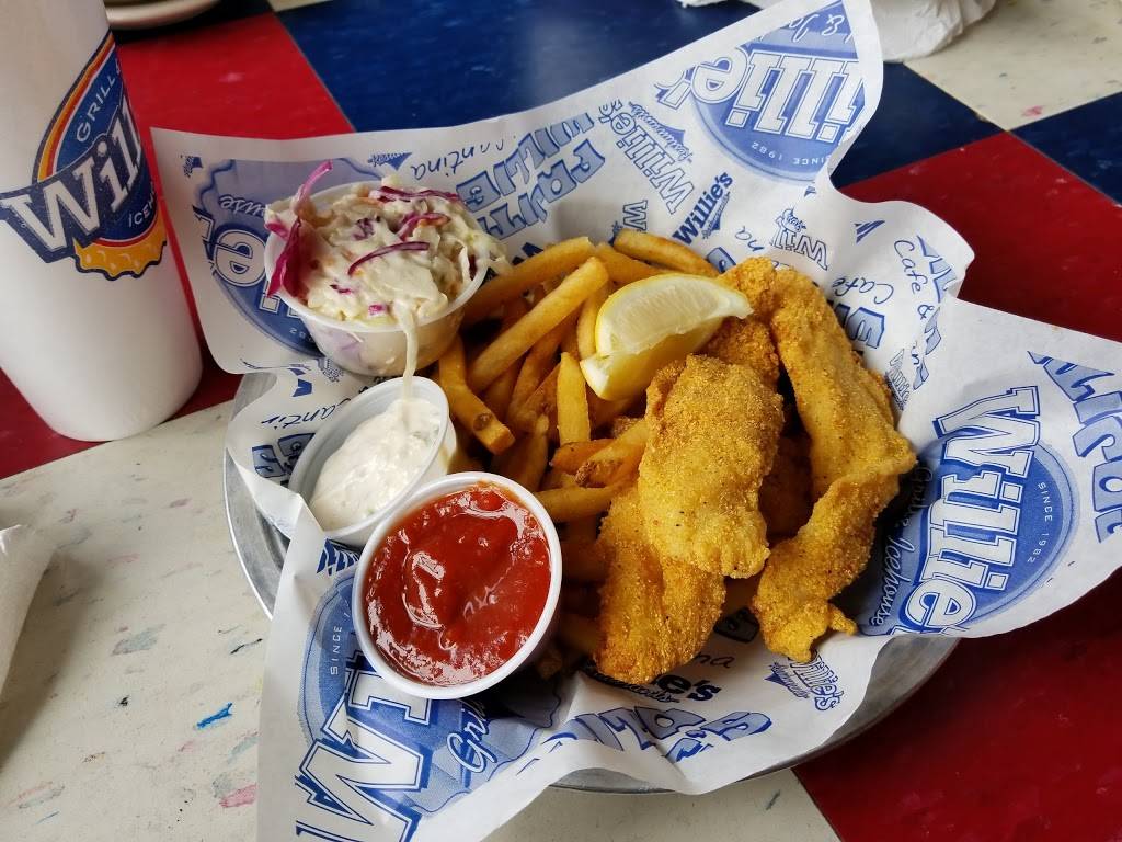 Willies Grill & Icehouse | restaurant | 15801 San Pedro Ave, San Antonio, TX 78232, USA | 2104909220 OR +1 210-490-9220