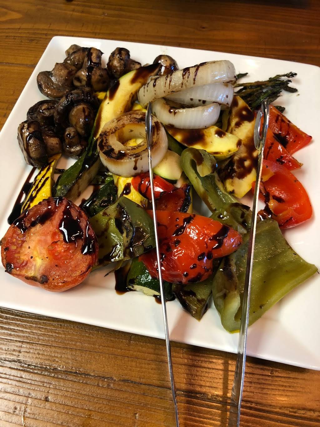 Michaels On Main Cafe | restaurant | 720 Butterfield Rd, Lombard, IL 60148, USA | 6303713012 OR +1 630-371-3012