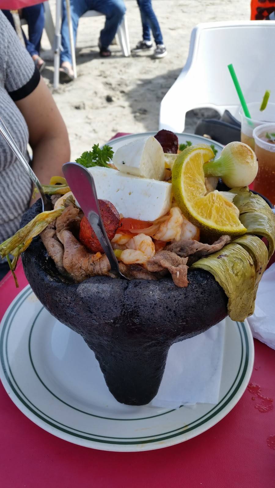 Club Bombay | restaurant | Eucalipto s/n, Playas Rosarito, Centro Playas, 22710 Rosarito, B.C., Mexico | 016611202037 OR +52 661 120 2037