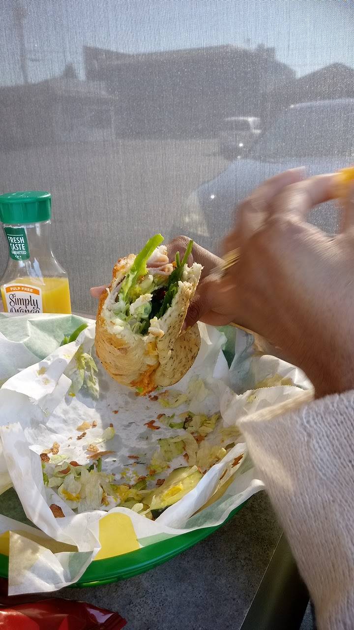 Subway | meal takeaway | 1985 Empire Park Dr, Eugene, OR 97402, USA | 5416076978 OR +1 541-607-6978