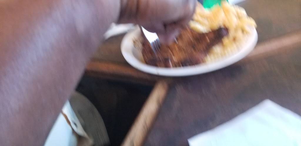 Blue & White Restaurant | restaurant | 41033 AL-77, Ashland, AL 36251, USA | 2563542024 OR +1 256-354-2024