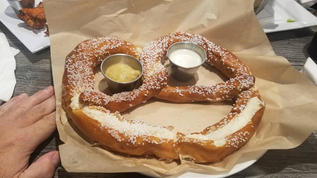 The Inlet On Olde | restaurant | 101 E Walnut Ave, North Wildwood, NJ 08260, USA | 6096002799 OR +1 609-600-2799