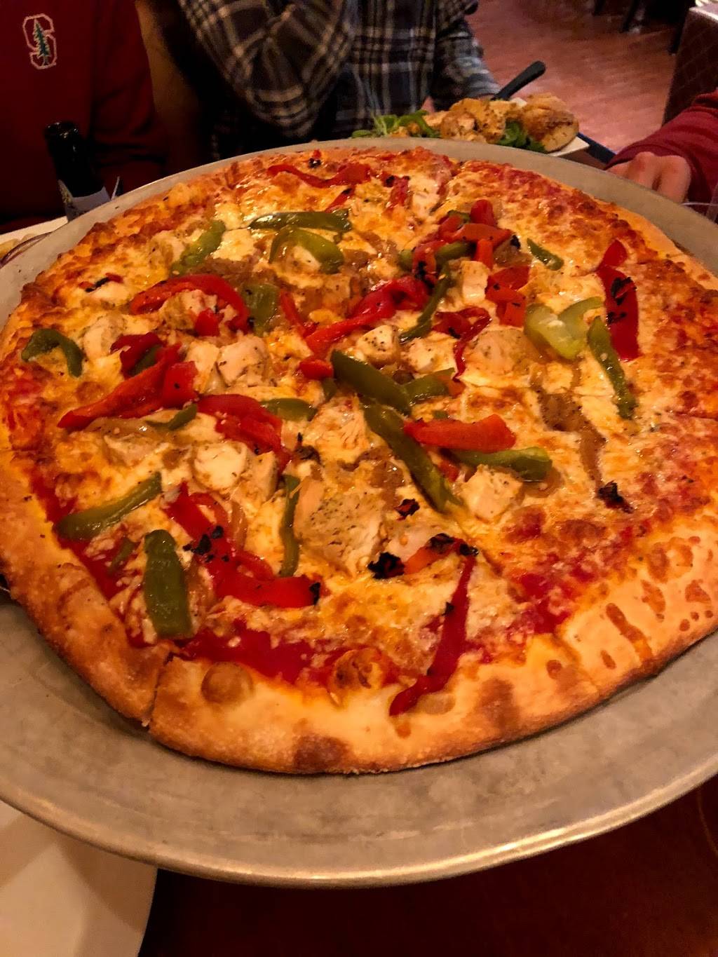 Tellys Restaurant & Pizzeria | restaurant | 235 Calef Hwy, Epping, NH 03042, USA | 6036798225 OR +1 603-679-8225