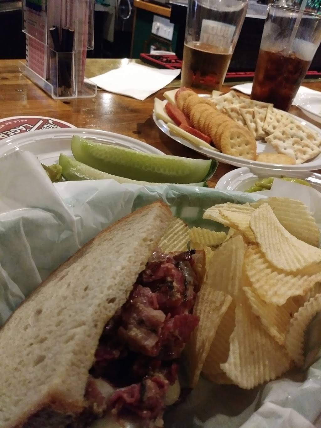 McShawns Pub | restaurant | 1336 Cranston St, Cranston, RI 02920, USA | 4019429747 OR +1 401-942-9747