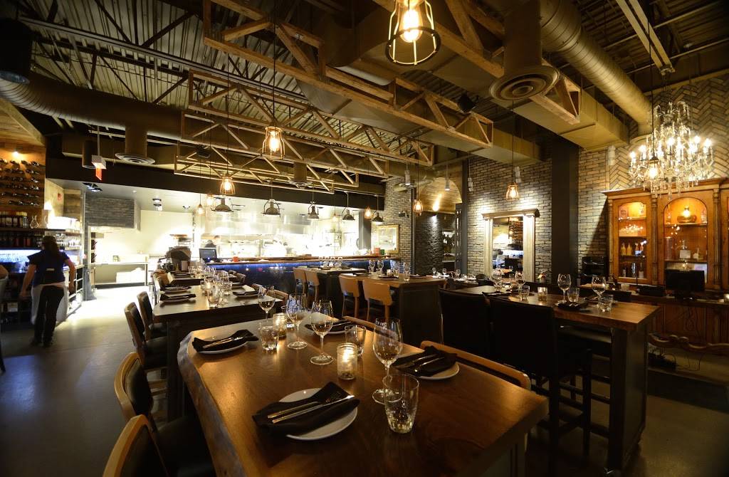 Tavolo Restaurant | restaurant | 1515 Rebecca St, Oakville, ON L6L 5G8, Canada | 9058272221 OR +1 905-827-2221