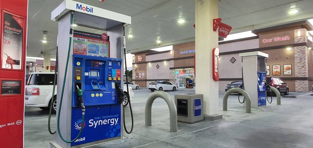 Krispy Krunchy Chicken | restaurant | 43411 Monroe St, Indio, CA 92201, USA | 7603421010 OR +1 760-342-1010