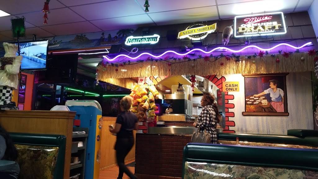 Pupuseria Don Carlos Village | restaurant | 2046 Pico Blvd, Los Angeles, CA 90006, USA | 2133821326 OR +1 213-382-1326