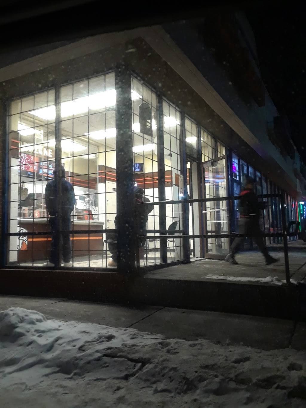 Little Caesars Pizza | meal takeaway | 14319 Greenfield Rd, Detroit, MI 48227, USA | 3138388930 OR +1 313-838-8930